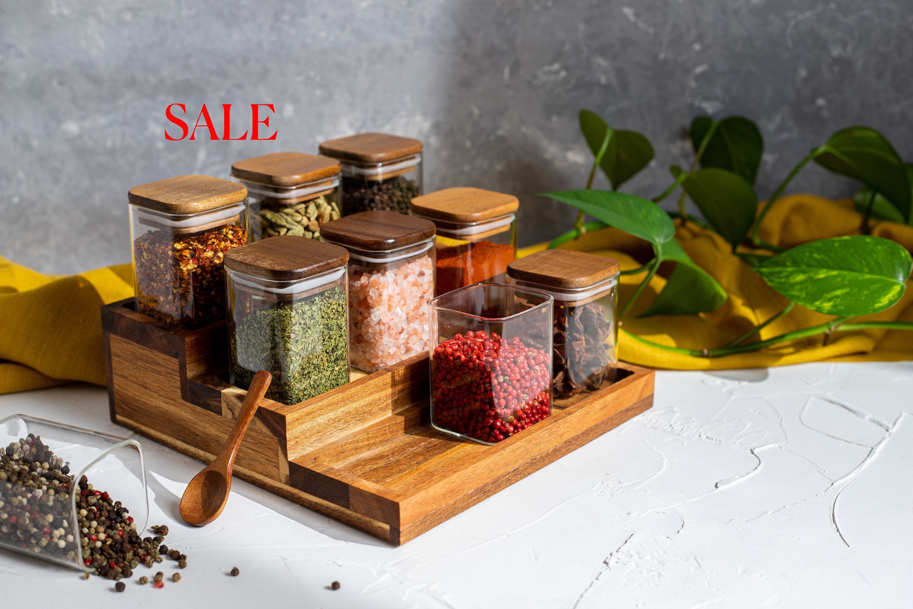 SALE CARA Square Glass Spice Jars With Natural Acacia Wood Lids