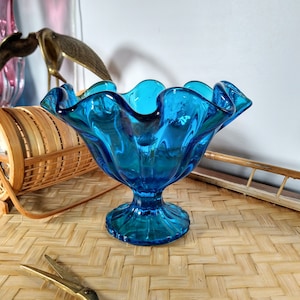 Vintage L.E. Smith blue glass ribbon pedestal bowl, colored glass, royal blue, dark blue, tulip shaped vase, sun catcher ribbon vase