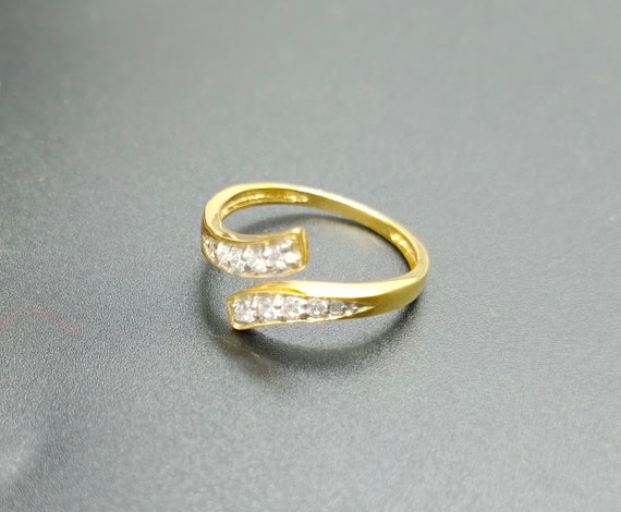 0.25 Ct Round Cut Diamond Toe Ring 10k Yellow Gold Finish
