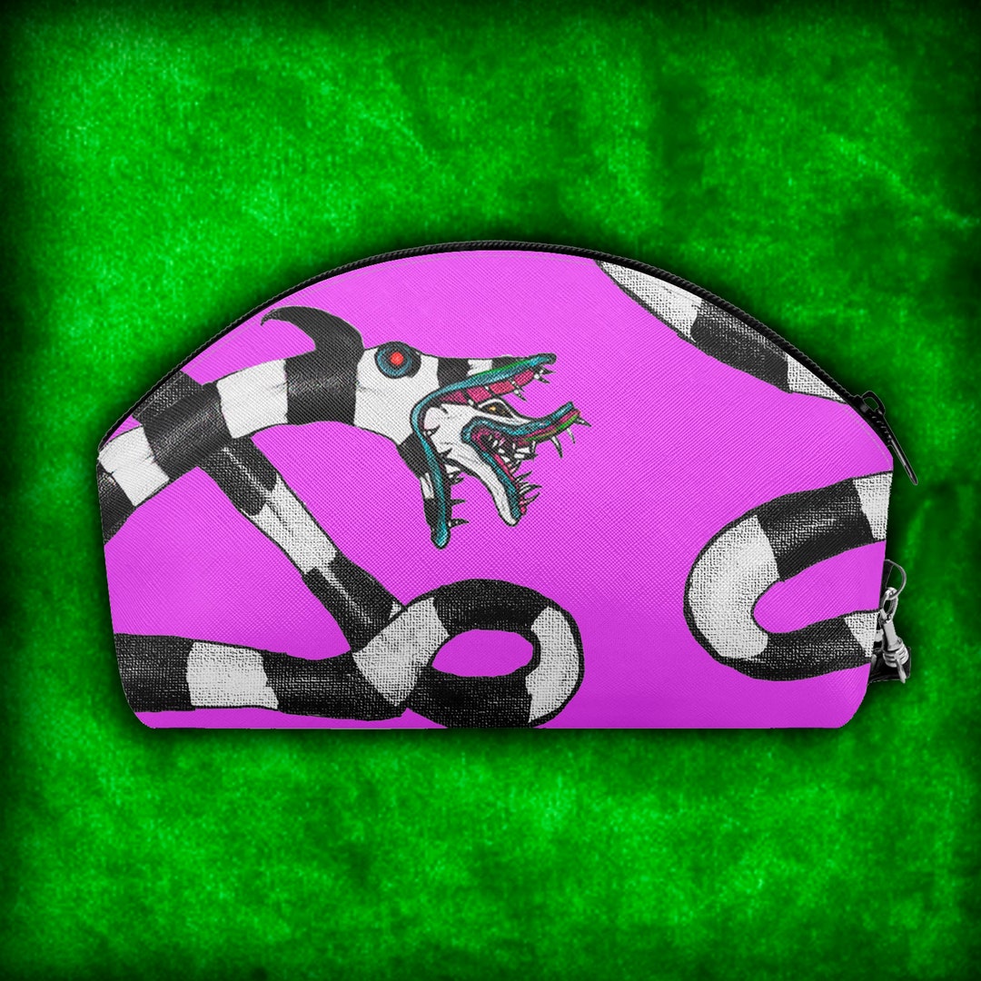 Beetlejuice Sandworm Curve Makeup Bag – Tim Burton Gothic Cosmetic