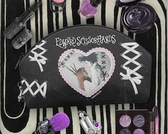 Romantic Goth Edward Scissorhands Makeup Bag – Tim Burton Aesthetic Cosmetic Pouch – Creepy Cute Gothic Toiletry Bag – Dark Alternative Gift