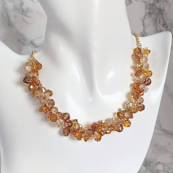 Collier or et topaz en cristal de Swarovski, collier crocheté en perles de haute qualité, grappe de perles, bijou chic, collier soirée.