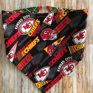Kansas City Chiefs Dog Bandana / Kansas City Chiefs /Dog•Cat Bandana / Pet Bandana / Snap Bandana / Chiefs Pet Wear/ Pet Fashion Black Chiefs