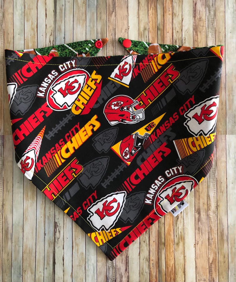 Kansas City Chiefs Dog Bandana / Kansas City Chiefs /Dog•Cat Bandana / Pet Bandana / Snap Bandana / Chiefs Pet Wear/ Pet Fashion Black Chiefs