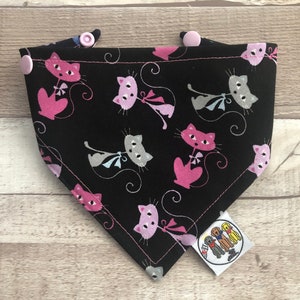 Cat Bandana / Kitty Cats / Elegant Cat Bandana / Car Pet Bandana / Cute Cat Bandana / Cats / Snap-On Bandana / Happy Cat