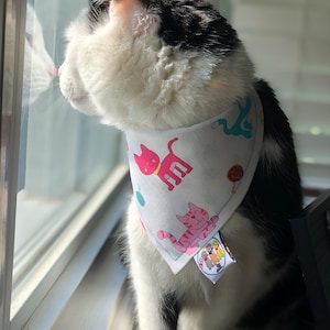 Purple Cats Bandana / 2 Colours / Kitty Cats / Cat Bandana / Cat Pet Bandana / Cute Cat Bandana / Cats / Snap-On Bandana / Happy Cat