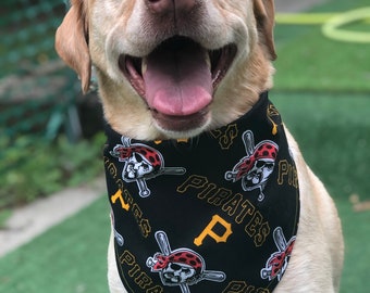 Pittsburgh Pirates Bandana / Dog • Cat Bandana / Pet Bandana / Pirates / MLB Dog Bandana / Licensed MLB / Snap-On Bandana / MLB Pets