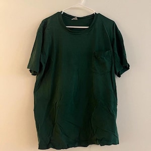 Vintage green pocket tee