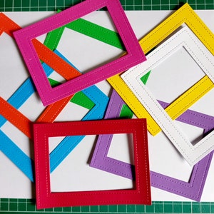 Von mir gestanzte Rahmen in einer 8er-Packung aus einer Vielzahl von Farben oder Tartans