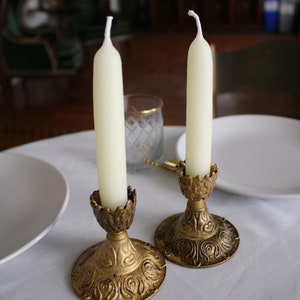 Shabbat Beeswax Candles - Beeswax Candles Taper Candles - 2, 4, 6, or 12 Ct - Pure Beeswax Dripless Handmade Passover Kosher Shabbos Dinner