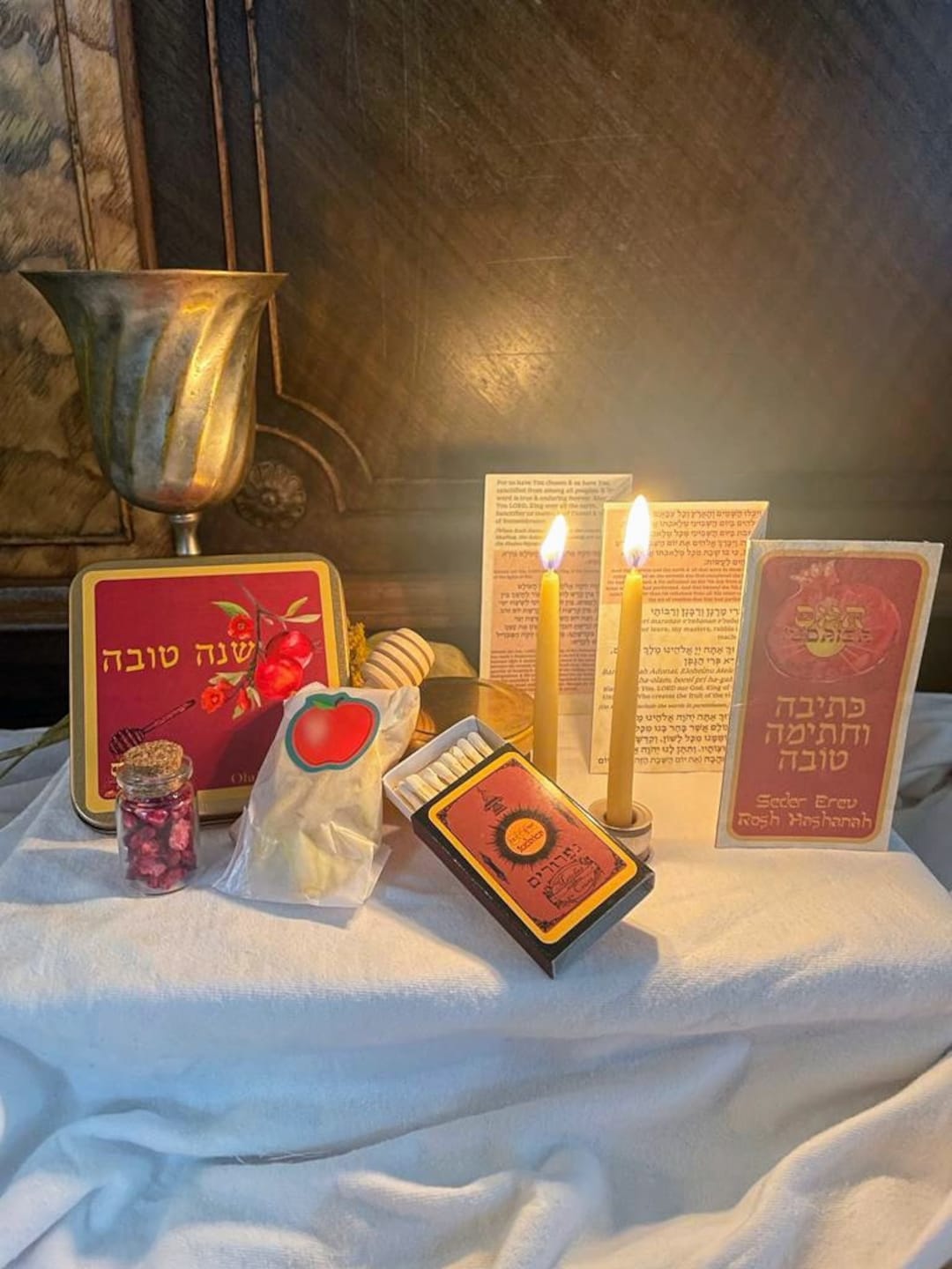 Rosh Hashanah Celebration Gift Kit Travel Box Beeswax Yom Tov Candles