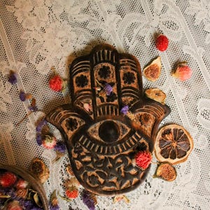 Wooden VINES & FLOWERS Hamsa Decoration - 7" x 6" - Hand of Miriam Hand of Fatima - Spiritual Decor Hamsa Jewish Gift Islam Gift MENA