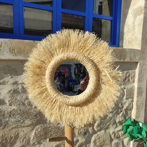 Moroccan handmade Round wicker mirror, Raffia circle mirror with fringes, Mirror ethnic Marion, natural raffia fibers