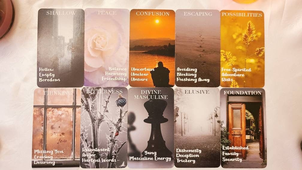 Hearts Hidden Secrets Oracle Deck, ORIGINAL Situations Cards Tarot Deck, Twin Flame Deck Feelings Messages Deck (78 Cards)