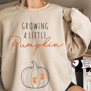 Growing A Little Pumpkin Sweatshirt, Pregnancy Announcement Gift, Pregnancy Reveal T-Shirt, Fall Maternity Sweater, Pregnancy Fall Shirt