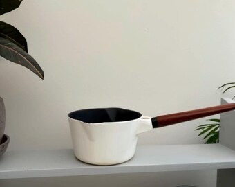 CAST IRON PAN, white enamel with wooden handle, Waterford Colorcast, Ireland.