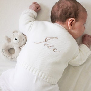 Luxury Baby White Cable Knit Cardigan / Newborn gift embroidered personalised name on back luxury knit outfit / monogrammed name on back Bild 1