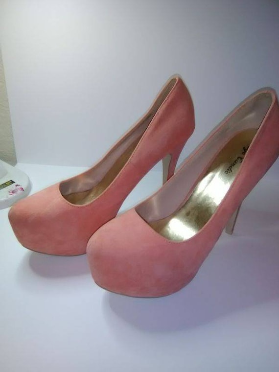 Eye Candie Classic Peach Suede Heels (Size 10) - image 1