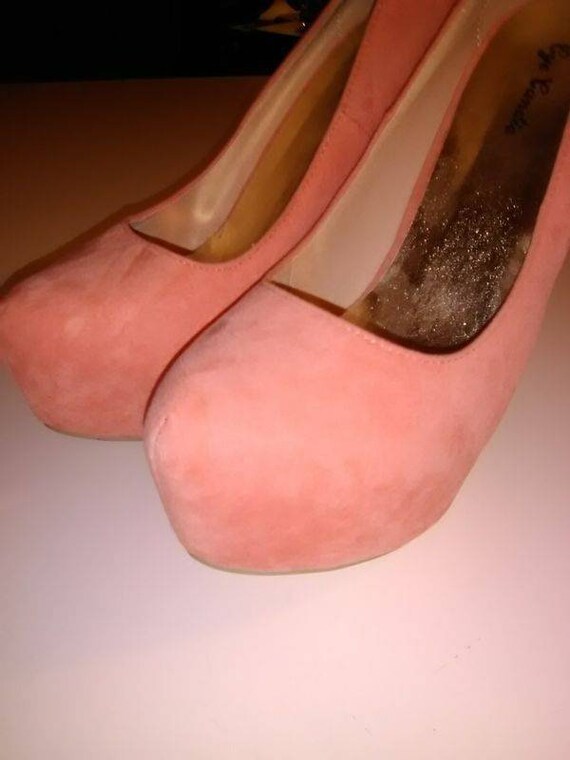 Eye Candie Classic Peach Suede Heels (Size 10) - image 6
