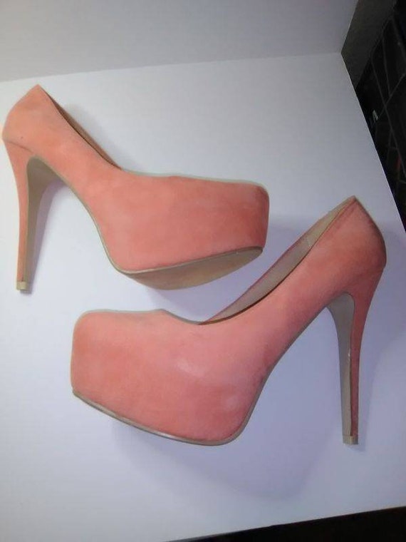 Eye Candie Classic Peach Suede Heels (Size 10) - image 2