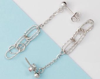 E2360 - Dainty Chain Earrings - White Gold