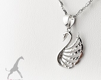 36P- 269 usd-  Platinum950 Genuine- Love Duck Pendant-Width 14mm- Height 22mm-Thickness2mm-Weight1.73gram-Pt950 Solid