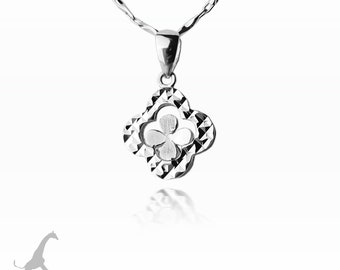 39P- Platinum950 Genuine  Pendant - Square Love Flower Pendant- Width 15mm- Thickness2-4mm two level-Weight 2.18gram-Pt950 Solid-