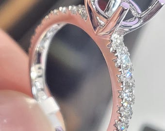 DIAMOND ENGAGEMENT RING