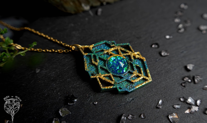 Dwarven Color Shift Gemstone Medallion Pendant Necklace Gold