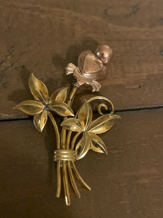 Vintage 12K Gold Plated Floral Brooch - image 4