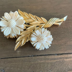 Vintage Brushed Gold Tone White Floral Brooch