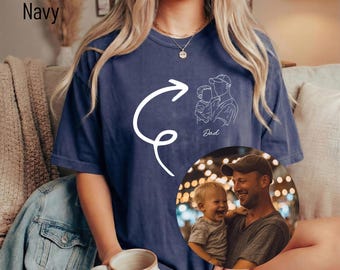 Camiseta personalizada con dibujo lineal para papá, regalo con contorno de foto personalizado, camiseta para el Día del Padre, camiseta minimalista con boceto familiar.