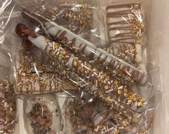 Caja pequeña para dulces bañados en chocolate