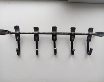 Wrought iron hangertal with
