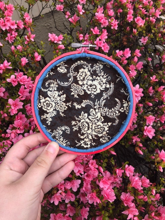 Golden 8 Inch Embroidery Hoop 