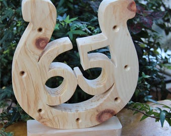 Horseshoe 21 cm made of Swiss pine wood, with the number 65, lucky charm, anniversary gift, birthday gift also personalized.