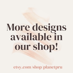 K&ouml;nnte beinhalten: Text&uuml;berlagerung auf einem pfirsichfarbenen Aquarellhintergrund. Der Text lautet "Mehr Designs in unserem Shop verf&uuml;gbar!" und "etsy.com/shop/planetpru".