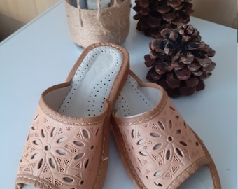 Ladies Traditional Polish slippers 100% leather