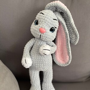 Conejito de crochet PATRÓN ESCRITO, pdf inglés/checo, patrón escrito conejo, patrón de conejito de crochet, patrón amigurumi, patrón de conejo de crochet