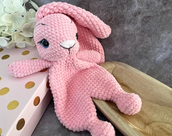 Crochet Bunny Lovey Pattern PDF / Plush Rabbit Snuggler / Baby Comforter / Amigurumi Plushie Tutorial / Chenille Yarn | Eng & Cze + Video
