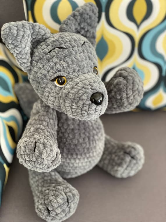 Crochet Wolf Dog Plush Pattern (PDF), Amigurumi Puppy Toy, Chenille Yarn Stuffed Animal, Beginner Friendly, written guide in English&Czech