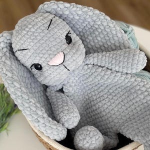Crochet Bunny Lovey Pattern PDF | Plush Rabbit Snuggler / Baby Comforter | Amigurumi Plushie Tutorial | Chenille Yarn | Eng & Cze + Video
