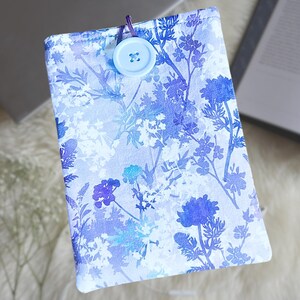 Kindle Basic Sleeve: Handmade Padded e-Reader Button Case