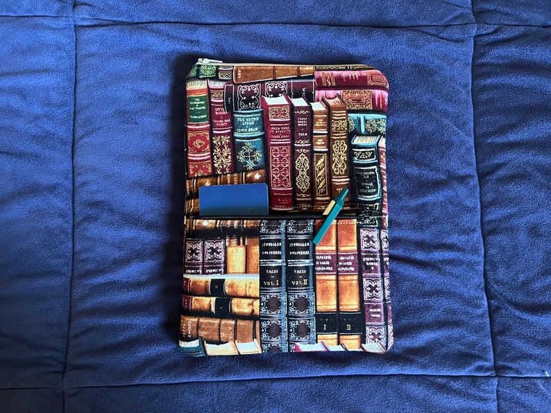 Padded Book Sleeve With Zipper and Pocket Small Size Bookereader