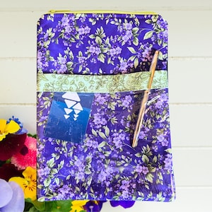 Floral Mini Book Sleeve: Padded eReader Kindle Case with Zipper & Pocket
