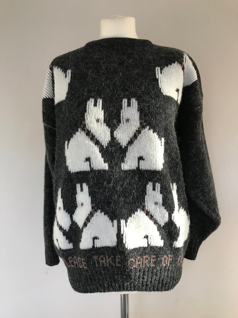 Vintage Novelty Jumper with Dog Design image 1