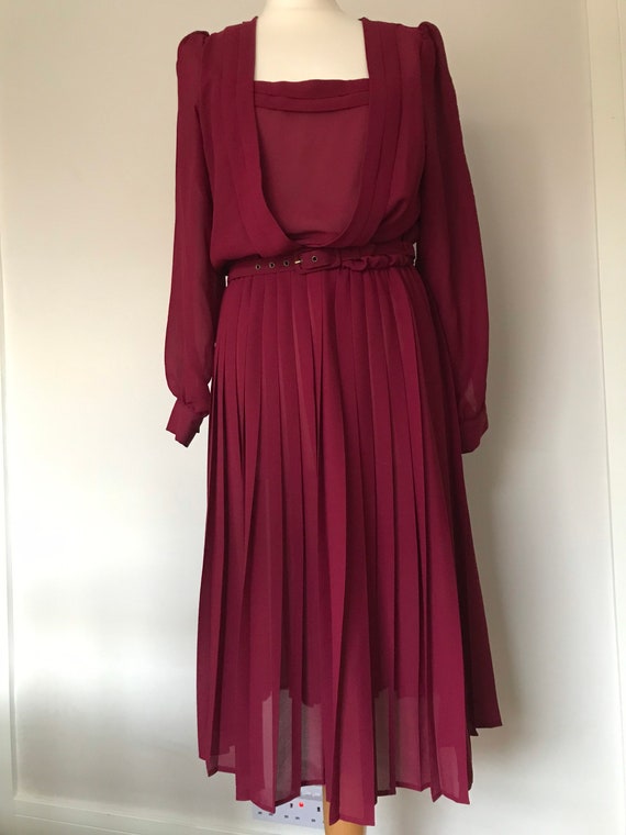 Wine coloured midi clearance dress
