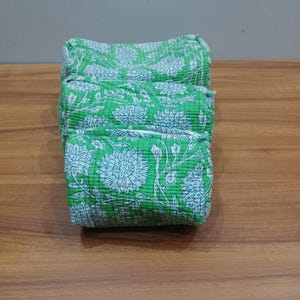花柄メイクアップバッグ レディース トイレタリーバッグ キルティングコットン コスメバッグ 防水ウォッシュポーチバッグ 大容量 旅行用コスメバッグ