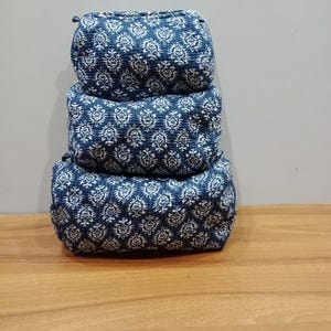 Borsa cosmetica trapuntata in cotone da donna, borsa da toeletta con stampa a blocchi fatta a mano, borsa da toeletta impermeabile, borsa da toeletta, organizer per cosmetici