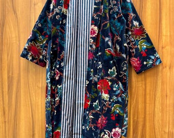 Peignoir kimono floral en velours de coton fait main : veste de mariée